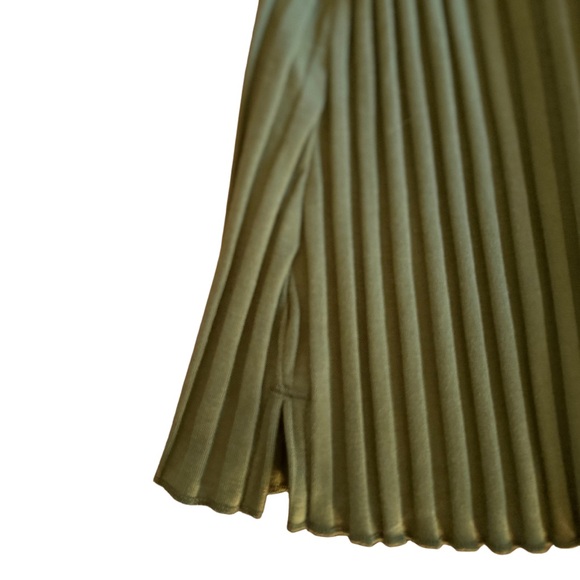 Women’s A New Day Sleeveless Ribbed Mock Neck Tank Top Green | Size M - Picture 6 of 7